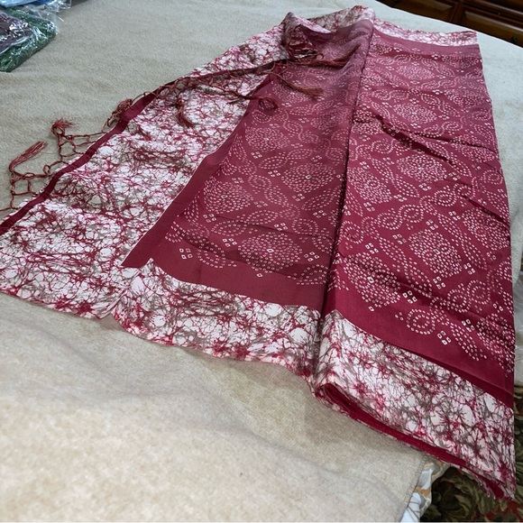 Red bondhoni print cotton saree 🥻 - Picture 2 of 2